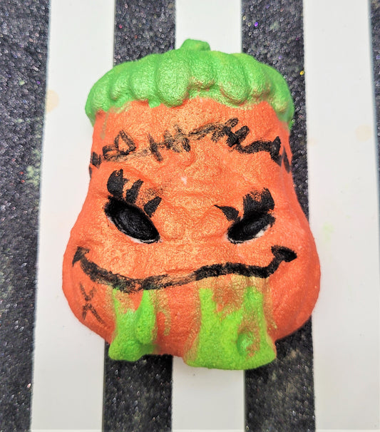 Puckey pumpkin bath bomb-halloween-spooky- gift ideas-party favors